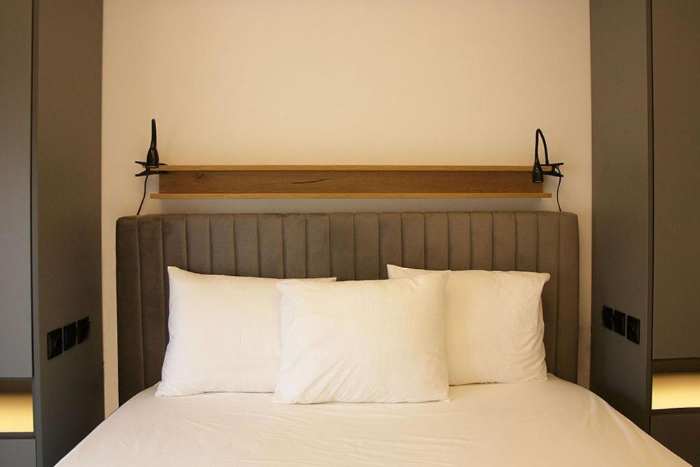 P J Luxury Suites Сере Экстерьер фото