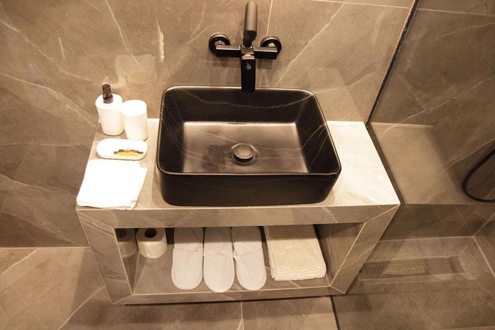 P J Luxury Suites Сере Экстерьер фото